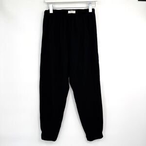 Aritzia Babaton Women's S Dexter Black Pleated Pull-On Crop Pants‎ Minimalist
